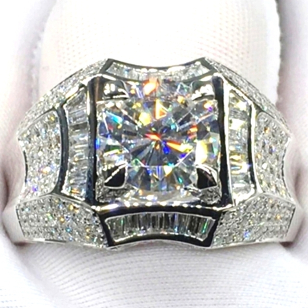 Classic Men's Elegant Silvery Simulated Diamond Ring